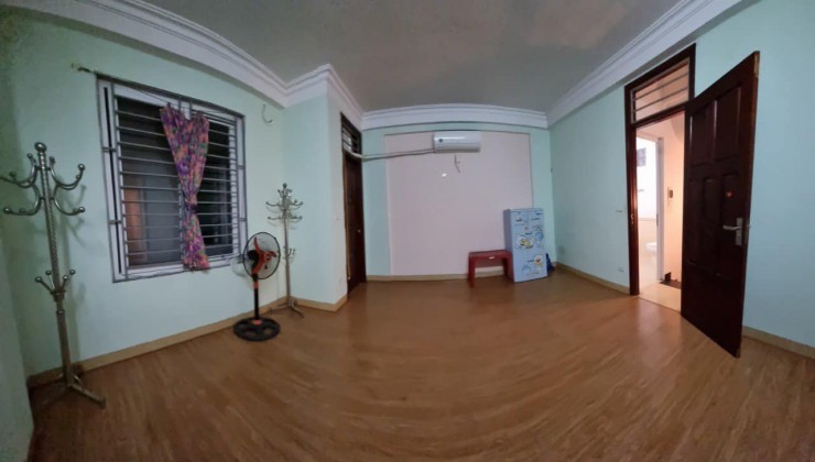Cho thuê nhà mặt ngõ Hoàng Mai.HM.  DT32m² x 5 tầng, 3 ngủ, giá 13 triệu 0375005838